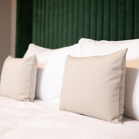 R.Hotel Tjernivtsi Eksteriør billede