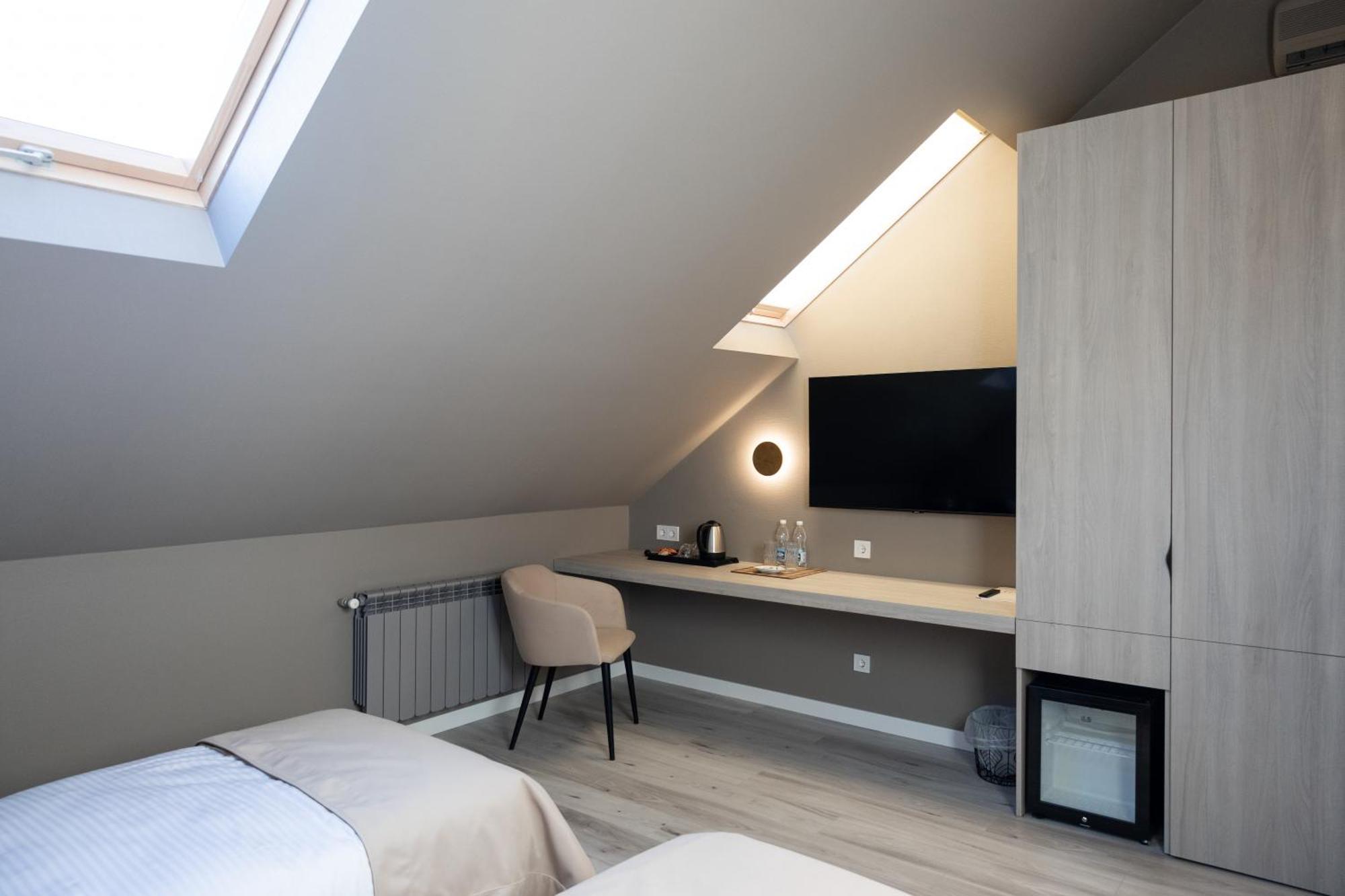 R.Hotel Tjernivtsi Eksteriør billede