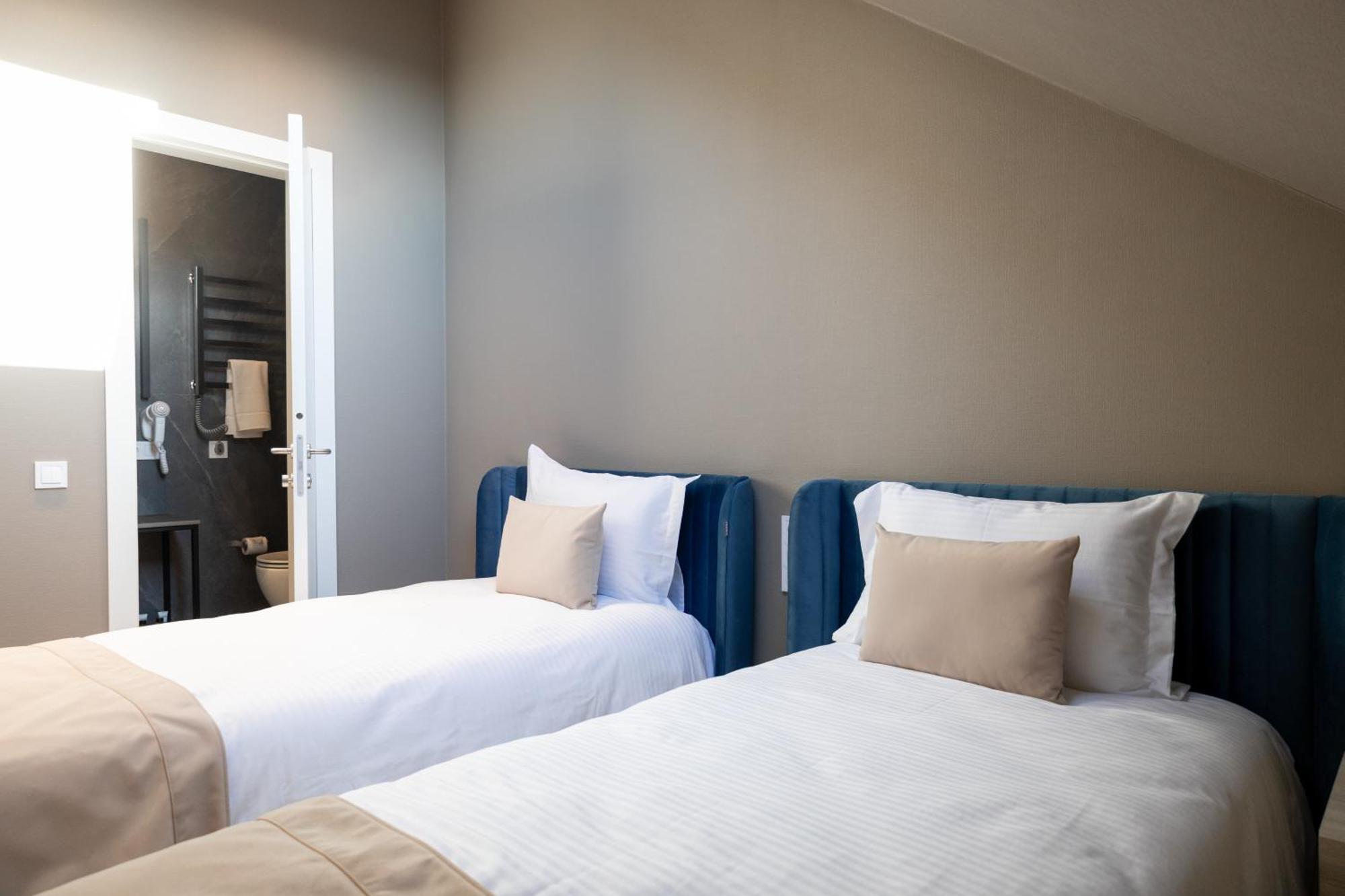 R.Hotel Tjernivtsi Eksteriør billede